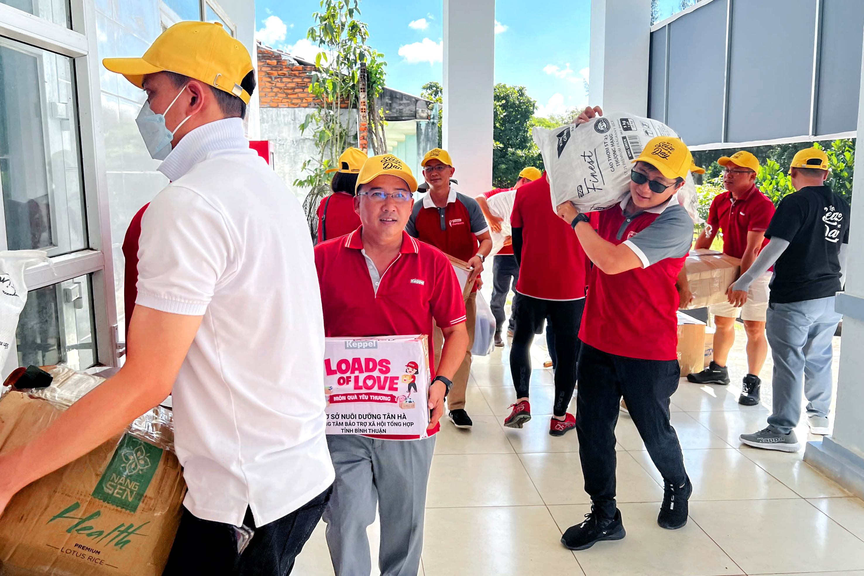 Loads-of-Love-CSR-Activity-2023-by-Keppel-3.jpg