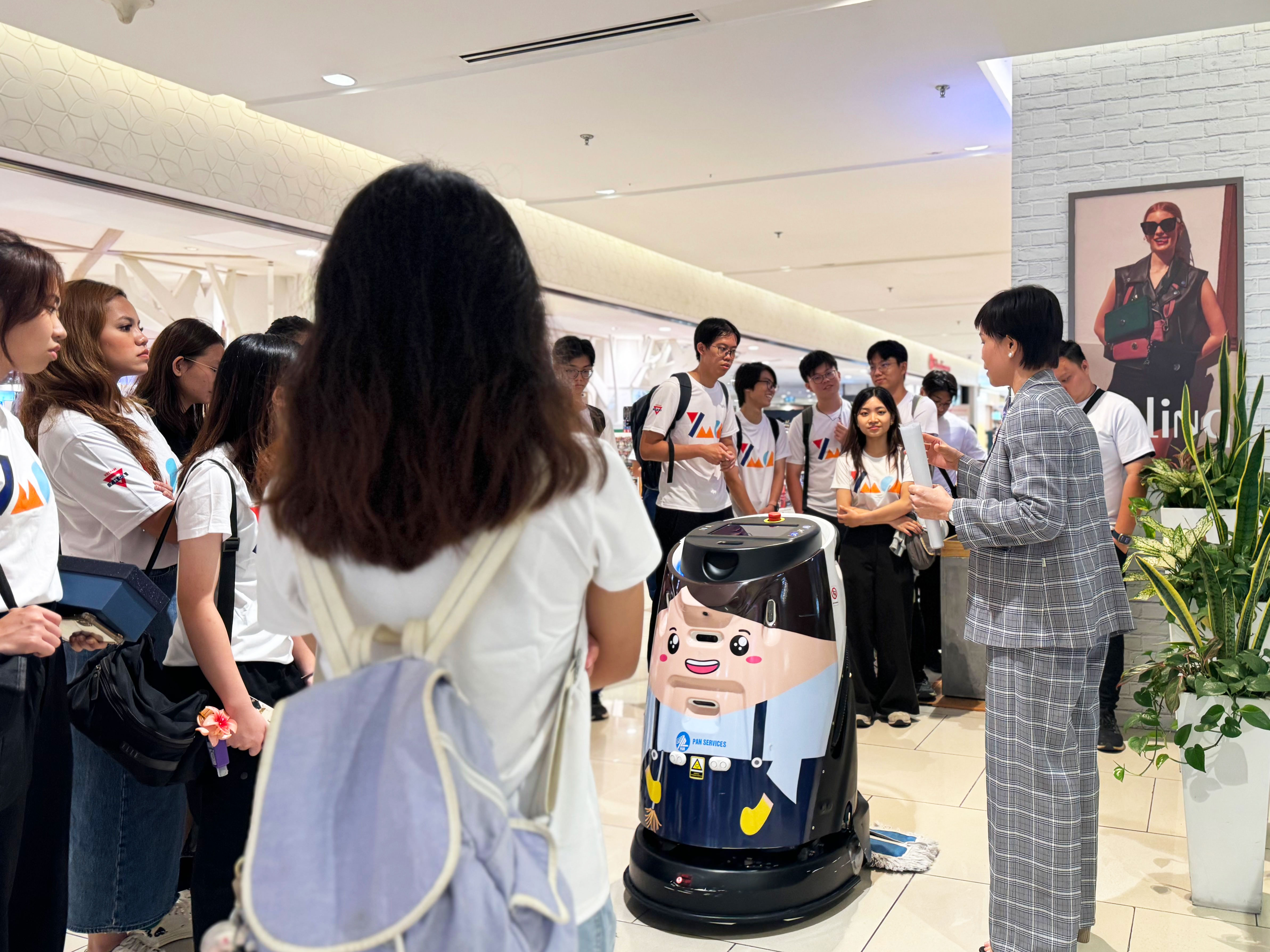 Ngee-Ann-Polytechnic-Singapore-Students-Visited-Keppel (14).jpg