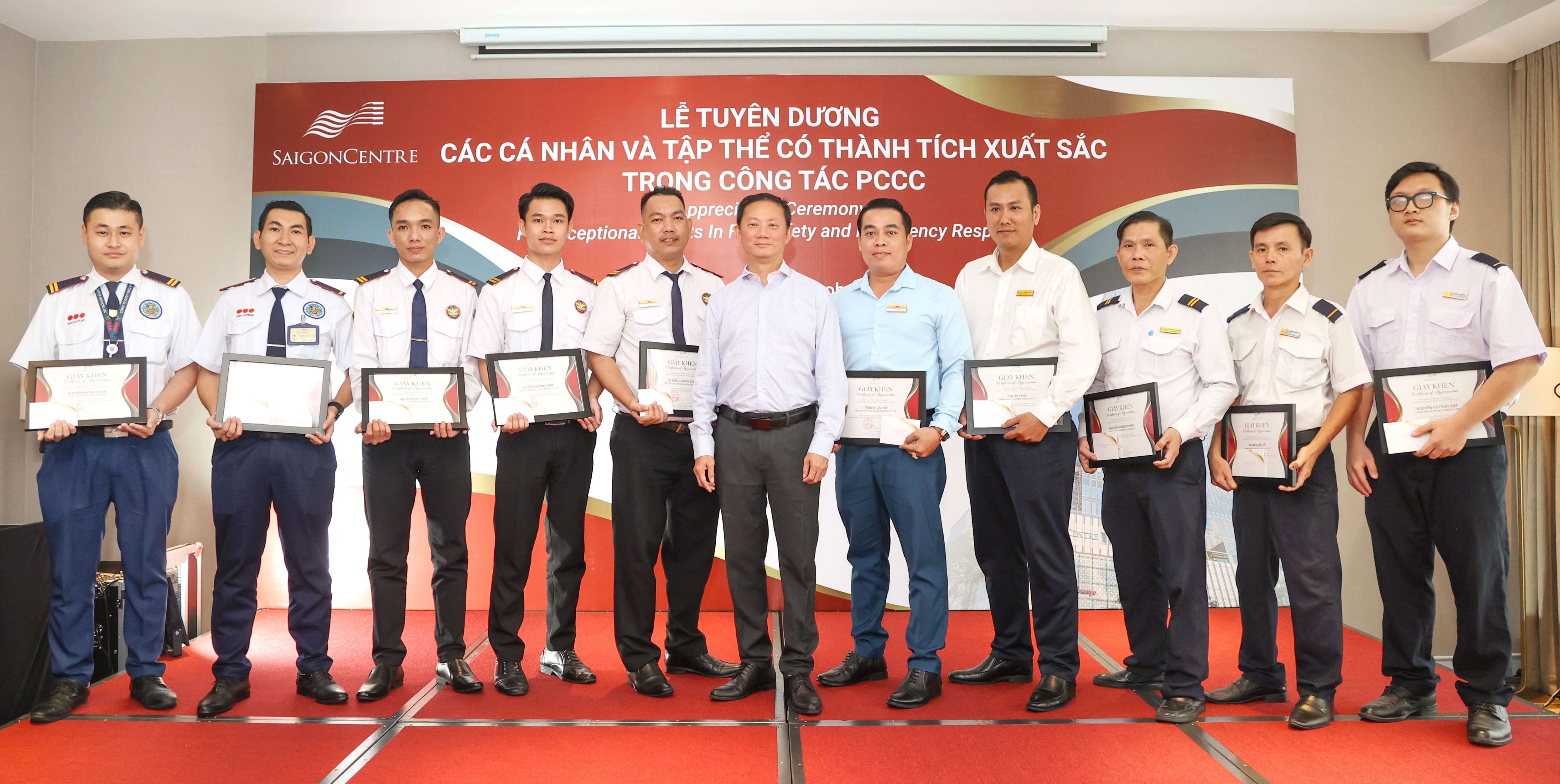 Saigon-Centre-honours-outstanding-individuals-and-teams-for-fire-safety-excellence-Keppel-Vietnam (3).JPG
