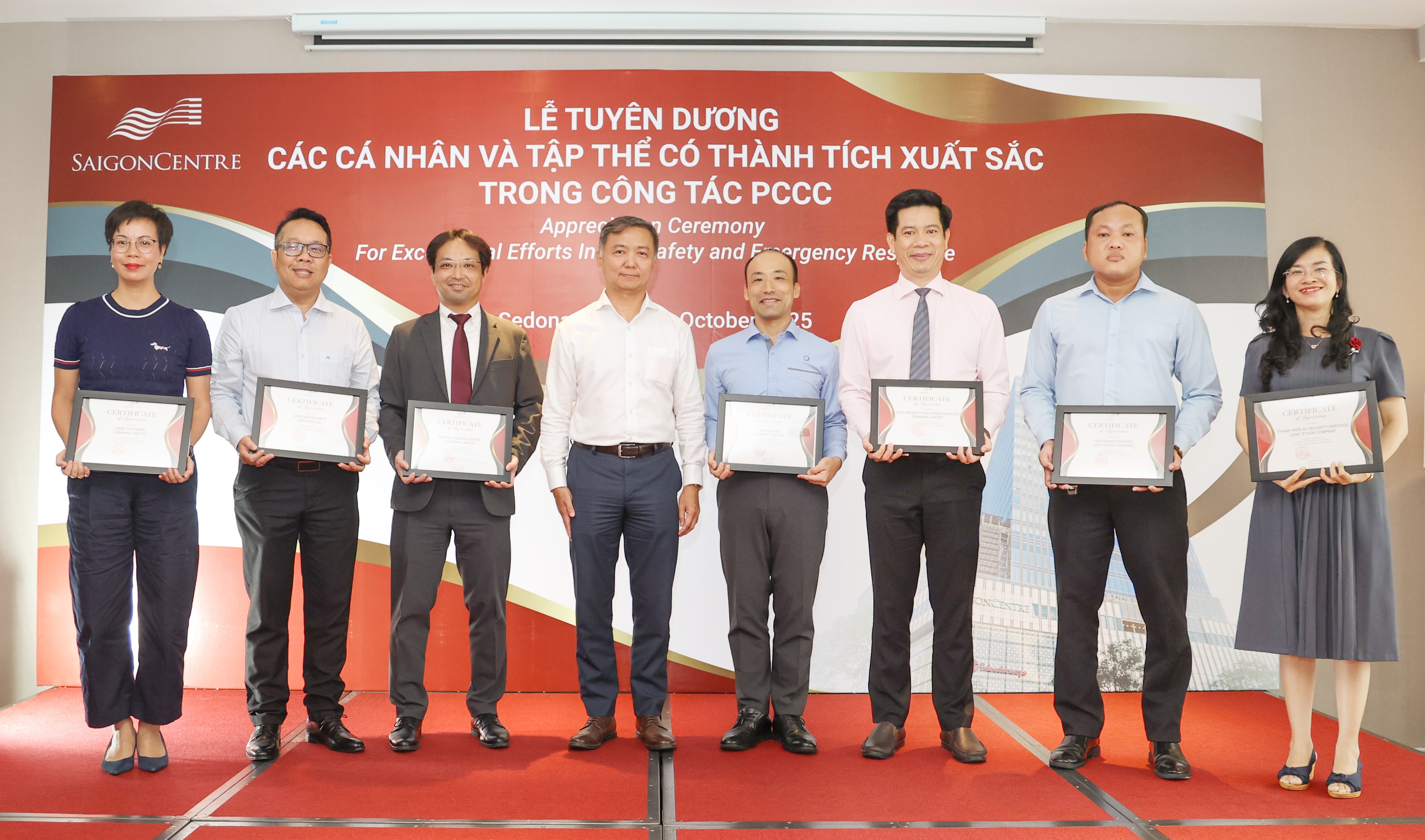 Saigon-Centre-honours-outstanding-individuals-and-teams-for-fire-safety-excellence-Keppel-Vietnam (5).JPG