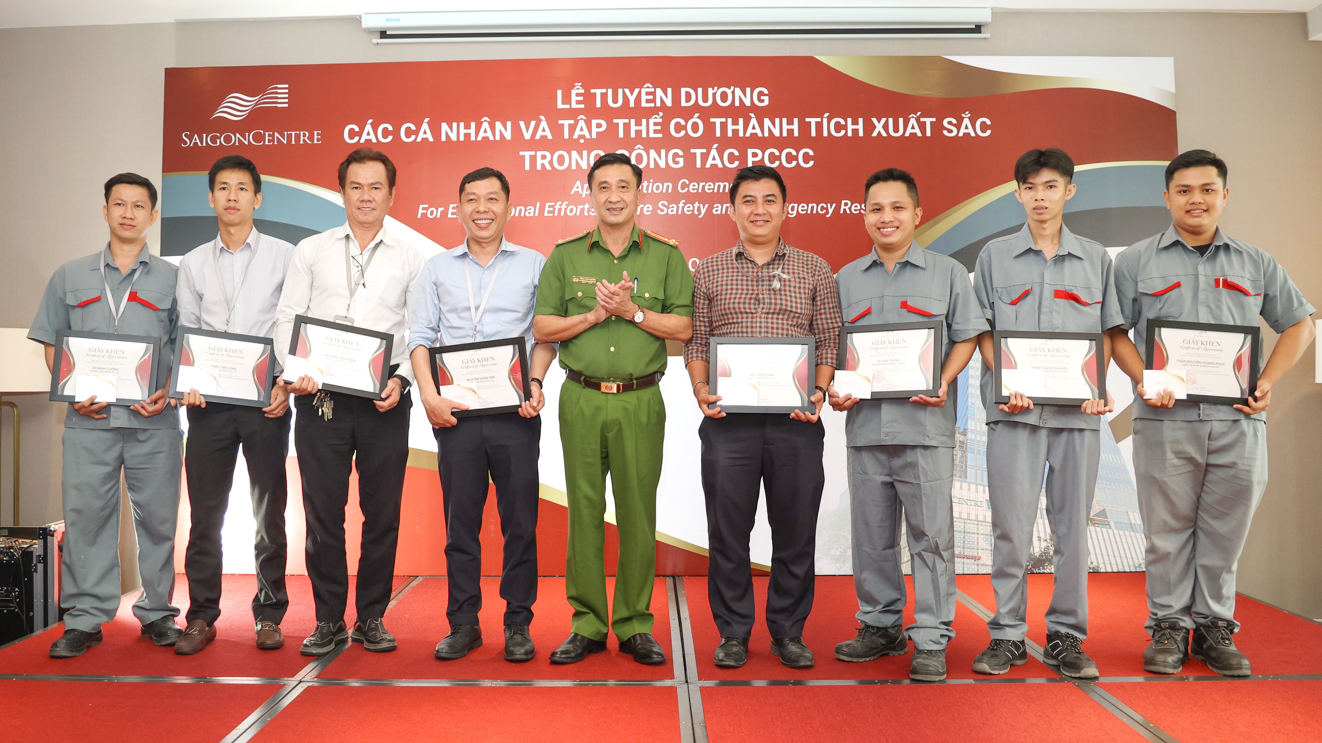 Saigon-Centre-honours-outstanding-individuals-and-teams-for-fire-safety-excellence-Keppel-Vietnam (4).JPG